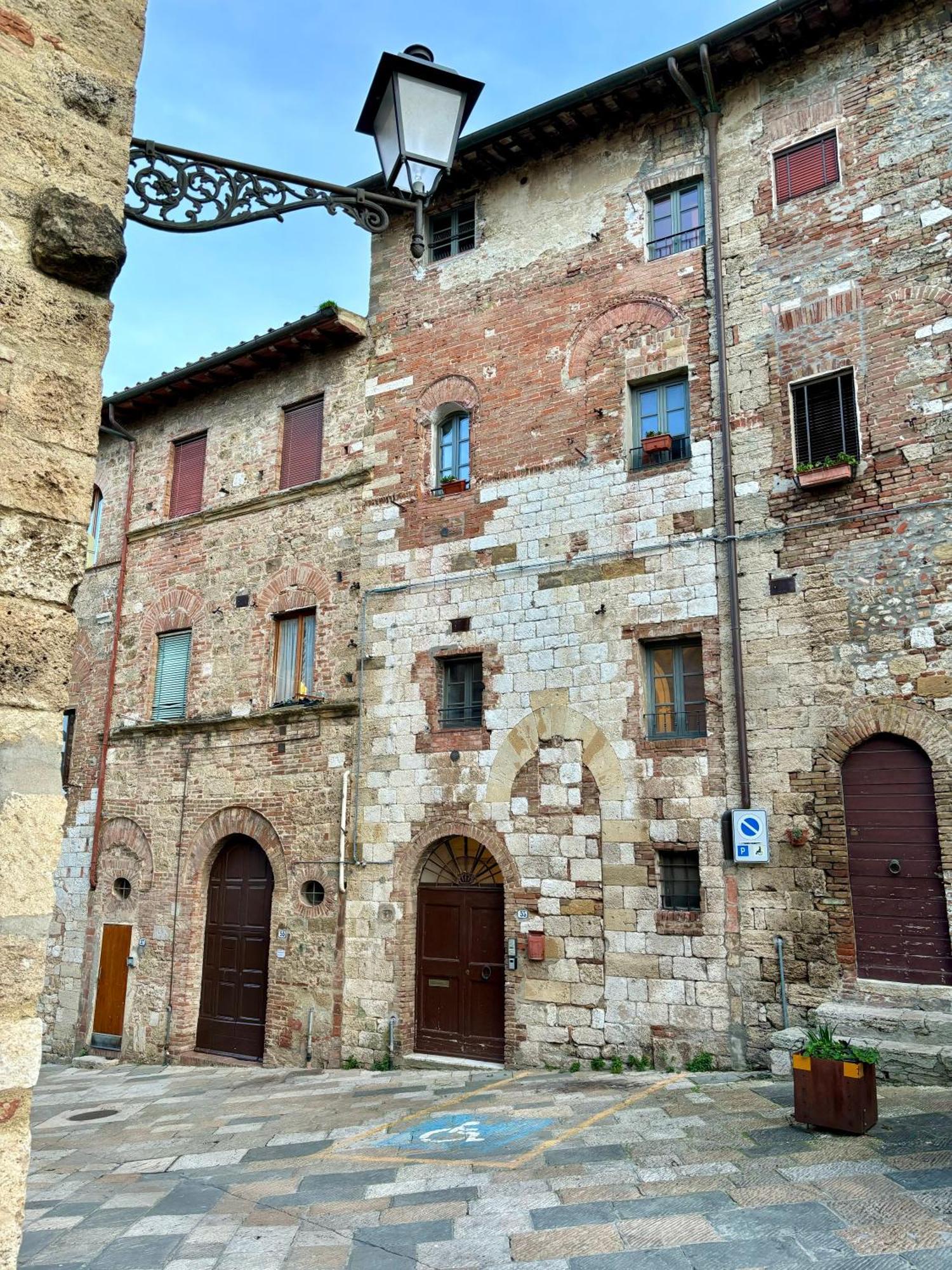 La Torre Di Canonica Colle Val D'Elsa Luaran gambar